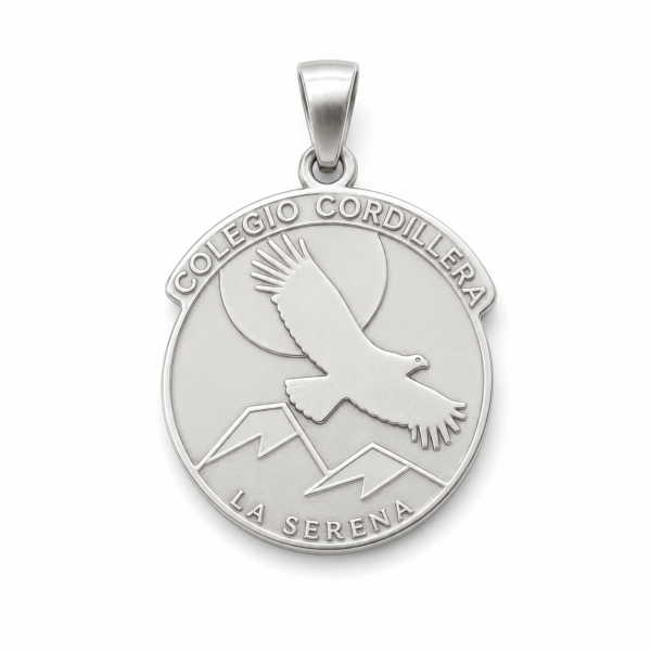 Escudo del Colegio Cordillera reproducido en plata